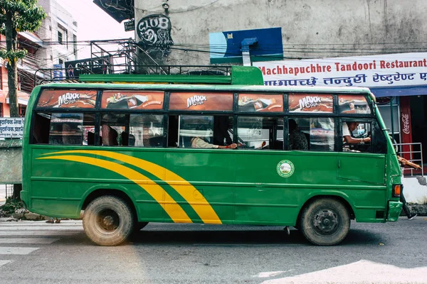 Pokhara Nepal Oktober 2018 Traditionell Nepalesisk Lokal Buss Körning New — Stockfoto