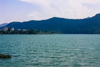 Pokhara Nepal 12 Ekim 2018 görünümü Phewa Gölü bulunan Pokhara öğleden sonra