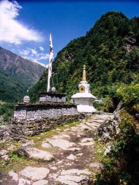 Everest Nepal 30 Eylül 2018 görüntülemek manzara ve herhangi bir zamanda Saha Kampı giderken, trek Nepal'de