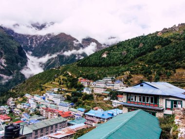 Everest Nepal 30 Eylül 2018 görüntülemek manzara ve herhangi bir zamanda Saha Kampı giderken, trek Nepal'de