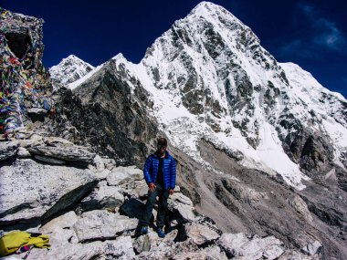 Everest Nepal 30 Eylül 2018 görüntülemek manzara ve herhangi bir zamanda Saha Kampı giderken, trek Nepal'de