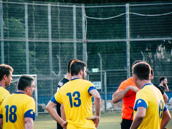 イスラエル テルアビブ 2018 つのビューが不明なアマチュア人公共のサッカー ゲームを遊んでチーム ヤッファ 南テルアビブ午後遅くに地面のスポーツ — ストック写真