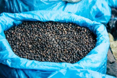 Katmandu Nepal 20 Ekim 2018 çeşitli baharatlar Closeup sabah Katmandu sokaklarda satılan