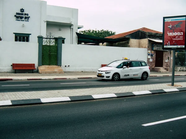 Tel Aviv Izrael Října 2018 Pohled Tradiční Izraelské Bílé Taxi — Stock fotografie