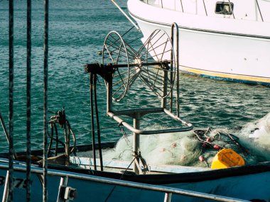 Tel Aviv Yafo İsrail 25 Ekim 2018 balıkçı tekneleri eski Jaffa içinde görünümünü noktası, bir öğleden sonra Tel Aviv'ın güneyinde bulunan dünyanın bilinen en eski limanlar