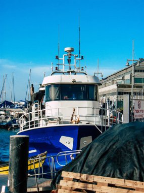 Tel Aviv Yafo İsrail 25 Ekim 2018 balıkçı tekneleri eski Jaffa içinde görünümünü noktası, bir öğleden sonra Tel Aviv'ın güneyinde bulunan dünyanın bilinen en eski limanlar