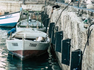 Tel Aviv Yafo İsrail 25 Ekim 2018 görünümü eski Jaffa teknelerin liman, bir öğleden sonra Tel Aviv'ın güneyinde bulunan dünyanın en eski bilinen limanları
