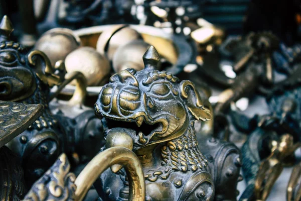 Kathmandu Nepal Oktober 2018 Close Van Nepalese Decoratievoorwerpen Een Souvenirwinkeltje — Stockfoto