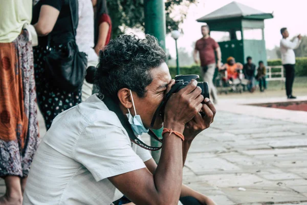 Lumbini Nepal Novembro 2018 Vista Pessoas Desconhecidas Visitando Jardim Buda — Fotografia de Stock