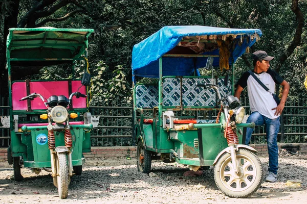 Lumbini Nepal Noviembre 2018 Vista Rickshaw Estacionado Cerca Entrada Del — Foto de Stock