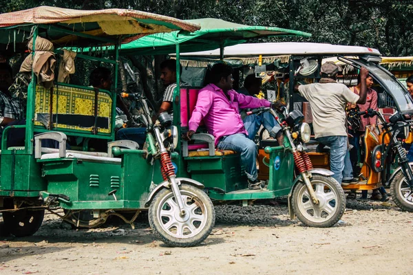 Lumbini Nepal Noviembre 2018 Vista Rickshaw Estacionado Cerca Entrada Del — Foto de Stock