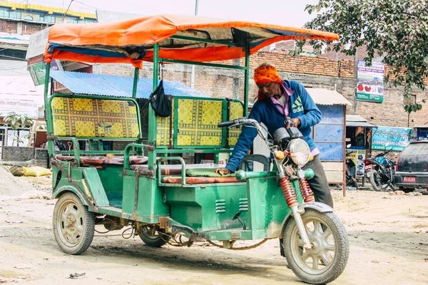 Lumbini Nepal Noviembre 2018 Vista Rickshaw Estacionado Cerca Entrada Del — Foto de Stock