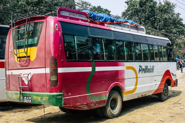 Nepal Lumbini Listopada 2018 Widok Tradycyjny Nepalska Lokalny Autobus Ulicach — Zdjęcie stockowe