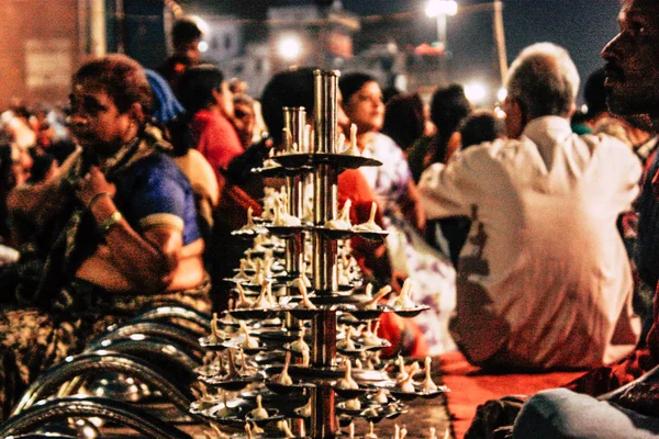 Varanasi Indie Listopadu 2018 Pohled Neznámých Lidí Účastní Slavnostního Ohně — Stock fotografie