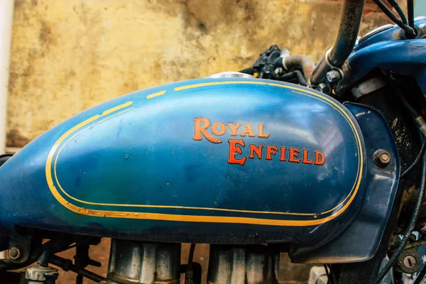 Varanasi Indien November 2018 Nahaufnahme Eines Alten Königlichen Enfield Motorrads — Stockfoto