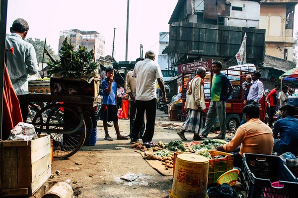 Varanasi India Noviembre 2018 Vista Del Desconocido Vendedor Indio Mercado — Foto de Stock