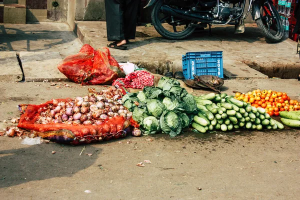 Варанасі Індія Листопада 2018 Переглянути Невідомий Індійська Продавця Ринку Овочів — стокове фото