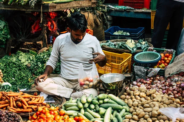 Varanasi India November 2018 Bekijken Van Onbekende Indiase Verkoper Markt — Stockfoto