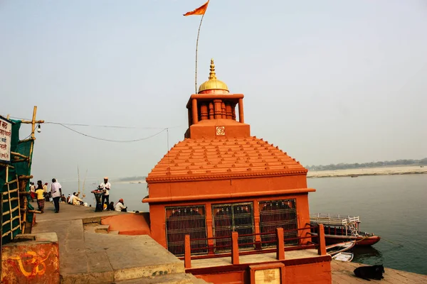 Varanasi Indie Listopadu 2018 Pohled Chrámu Nachází Vpředu Varanasi Ghát — Stock fotografie