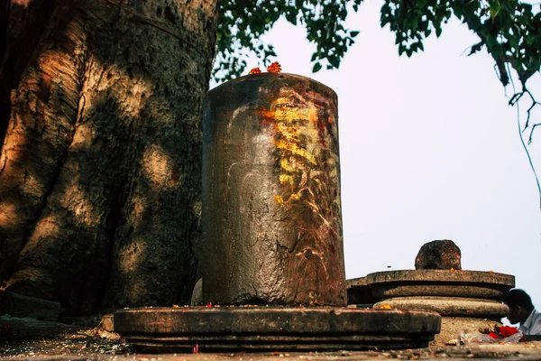 Varanasi Indie Listopada 2018 Zbliżenie Rozciągacz Shiva Znajdujące Się Assi — Zdjęcie stockowe