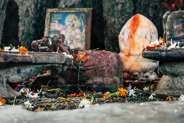 瓦拉纳西印度2018年11月11日上午在阿西 加特的一座湿婆寺庙特写镜头 — 图库照片