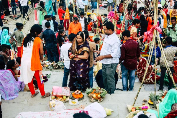 Βαρανάσι Ινδία Νοεμβρίου 2018 Θέα Άγνωστοι Ινδοί Άτομα Attenting Και — Φωτογραφία Αρχείου