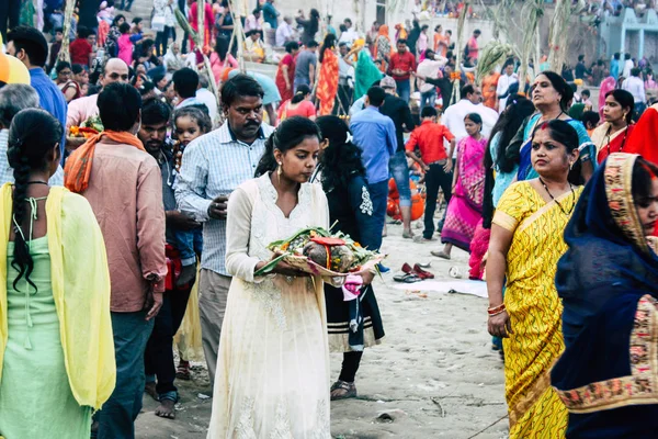 Βαρανάσι Ινδία Νοεμβρίου 2018 Θέα Άγνωστοι Ινδοί Άτομα Attenting Και — Φωτογραφία Αρχείου