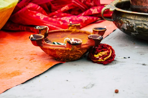 Varanasi India Noviembre 2018 Vista Las Incógnitas Indios Atentos Celebrando — Foto de Stock