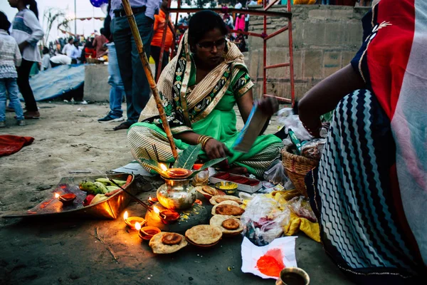 Varanasi Inde Novembre 2018 Vue Inconnus Indiens Attentifs Célébrant Dev — Photo
