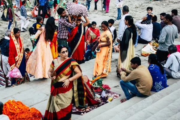 Варанаси Индия Ноября 2018 Вид Неизвестных Индийцы Посещают Празднуют Дев — стоковое фото