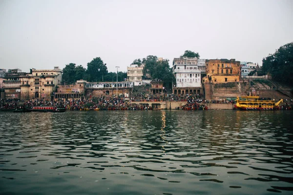 Varanasi India November 2018 Ban Ismeretlen Indiánok Emberek Részt Vesznek — Stock Fotó