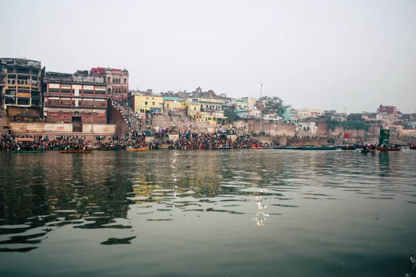 Varanasi India Novembre 2018 Veduta Indiani Sconosciuti Che Assistono Celebrano — Foto Stock