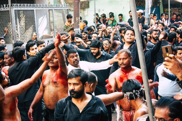 Varanasi Hindistan Kasım 2018 Bilinmeyenli Şii Müslümanlar Görünümünü Kullanın Zincirleri — Stok fotoğraf