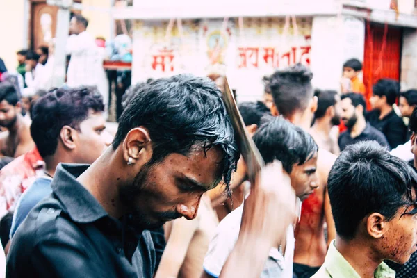 Varanasi Índia Novembro 2018 Vista Das Incógnitas Muçulmanos Xiitas Usam — Fotografia de Stock