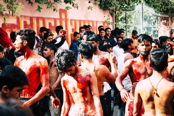 Varanasi Hindistan Kasım 2018 Bilinmeyenli Şii Müslümanlar Görünümünü Kullanın Zincirleri — Stok fotoğraf