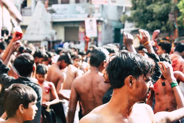 Varanasi Hindistan Kasım 2018 Bilinmeyenli Şii Müslümanlar Görünümünü Kullanın Zincirleri — Stok fotoğraf