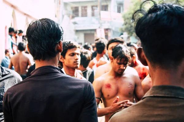 Varanasi Hindistan Kasım 2018 Bilinmeyenli Şii Müslümanlar Görünümünü Kullanın Zincirleri — Stok fotoğraf