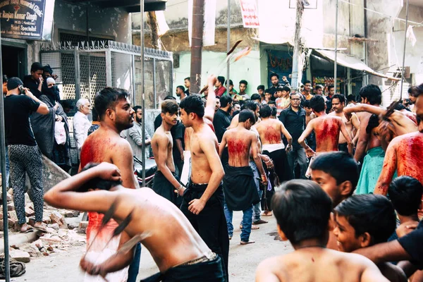 Varanasi Hindistan Kasım 2018 Bilinmeyenli Şii Müslümanlar Görünümünü Kullanın Zincirleri — Stok fotoğraf