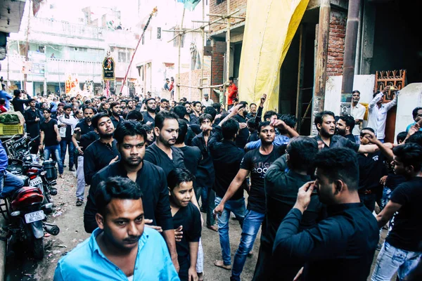 2018年11月17日 作为阿舒拉纪念活动的一部分 瓦拉纳西印度开始参加游行 — 图库照片