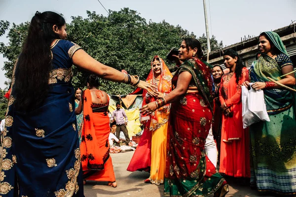 Varanasi Indie Listopadu 2018 Pohled Neznámých Indických Lidí Jde Svatbu — Stock fotografie