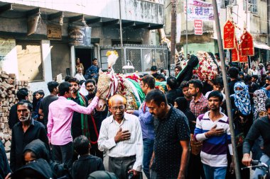 Varanasi Hindistan 17 Kasım 2018 bilinmeyenli Şii Müslümanlar görünümünü Aşure anmalar Varanasi Arap bölgesi içinde bir parçası olarak bir alay katılın