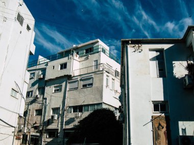 Tel Aviv İsrail 23 Kasım 2018 öğleden sonra Tel Aviv sokaklarında binaların görünümü