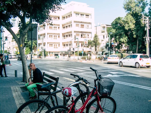 Tel Aviv İsrail 03 Aralık 2018 görünümü Bisiklet Park Tel Aviv sokaklarında sabah