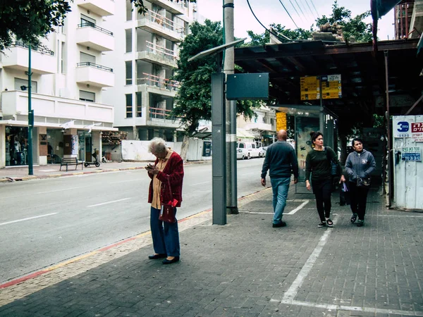 Tel Aviv Izrael Grudnia 2018 Widok Nieznanych Ludzi Izraela Chodzenie — Zdjęcie stockowe