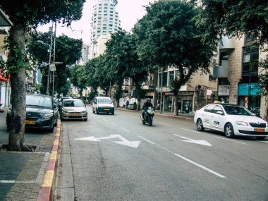 Tel Aviv İsrail 21 Aralık 2018 Tel Aviv'de öğleden sonra sürüş bir bisiklet ile bilinmeyen İsrail halkının görünümü
