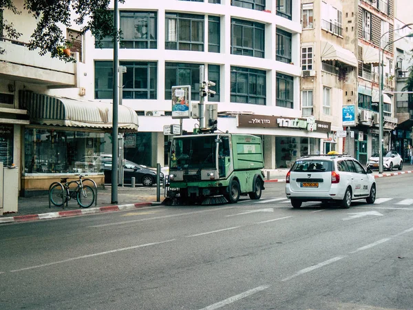 特拉维夫以色列2018年12月21日下午以色列传统出租车在特拉维夫街头翻滚的景色 — 图库照片