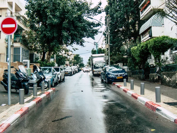Tel Aviv İsrail 21 Aralık 2018 Tel Aviv sokaklarında öğleden sonra görünümünü