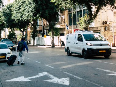 Tel Aviv İsrail 17 Ocak 2019 bilinmeyenli İsrail halkının öğleden sonra Tel Aviv sokaklarında yürüyüş görünümü