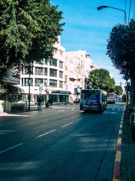 特拉维夫以色列 2019年1月17日 2019年1月17日 2019年1月17日以色列城市巴士在特拉维夫街头的交通流通的看法 — 图库照片
