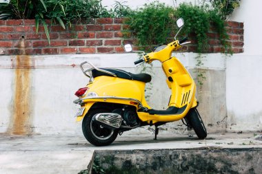 Pondicherry Tamil Nadu Hindistan 21 Ocak 2018 Labourdonnais sokak görünümünü yer alan Fransız Sömürge şehir Pondicherry beyaz Town bölgesinde, sabah